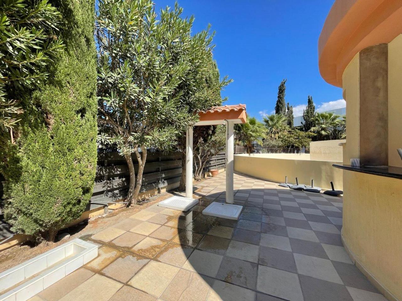 Queens Gardens Paphos Exterior photo