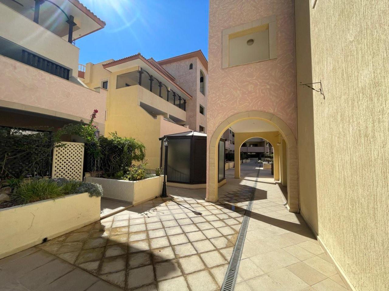 Queens Gardens Paphos Exterior photo