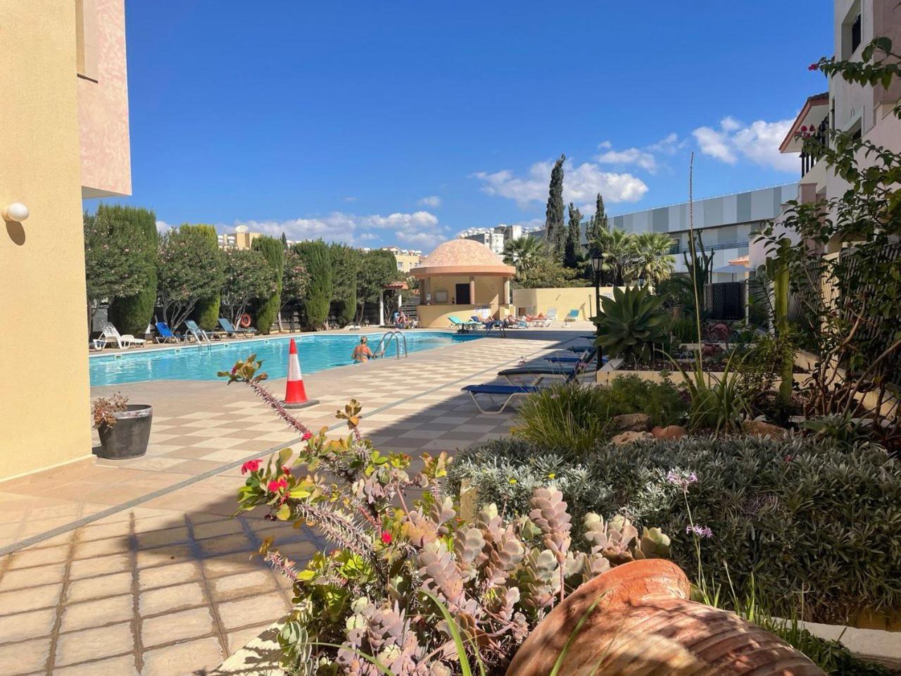 Queens Gardens Paphos Exterior photo